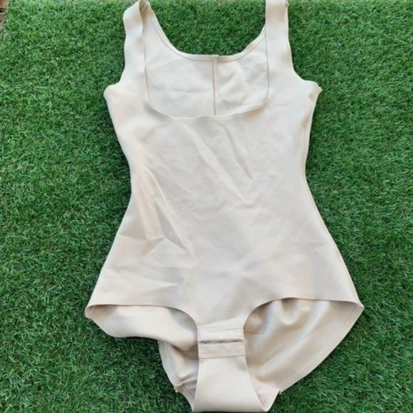 STRM Line Shapewear Open Bust Small - Picture 2 of 10